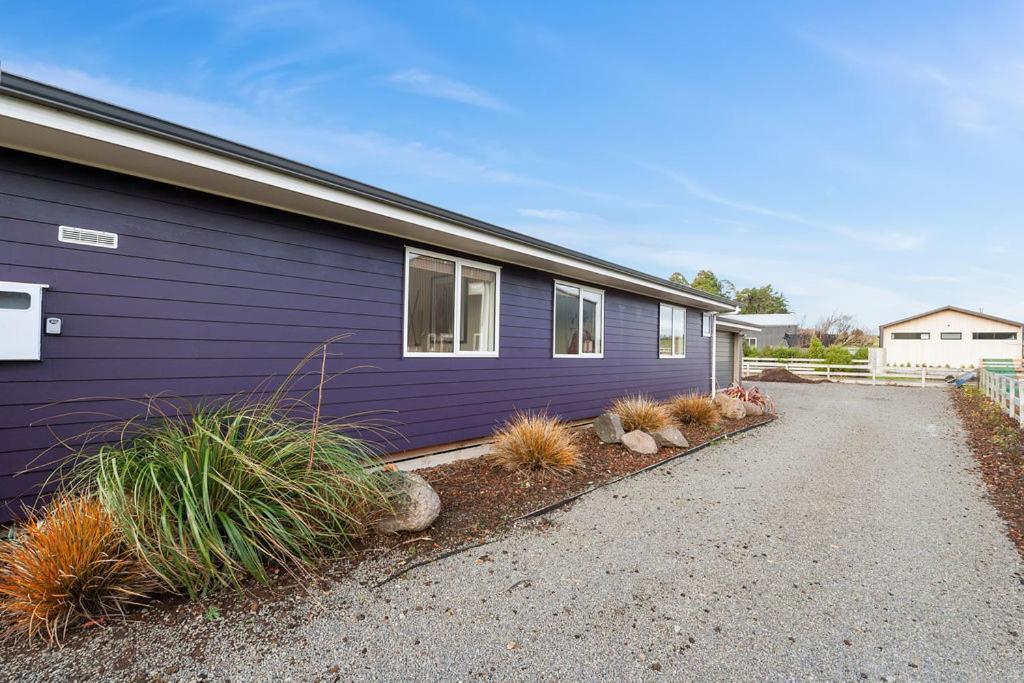 The Purple House - Ohakune Home With Spa Pool 외부 사진