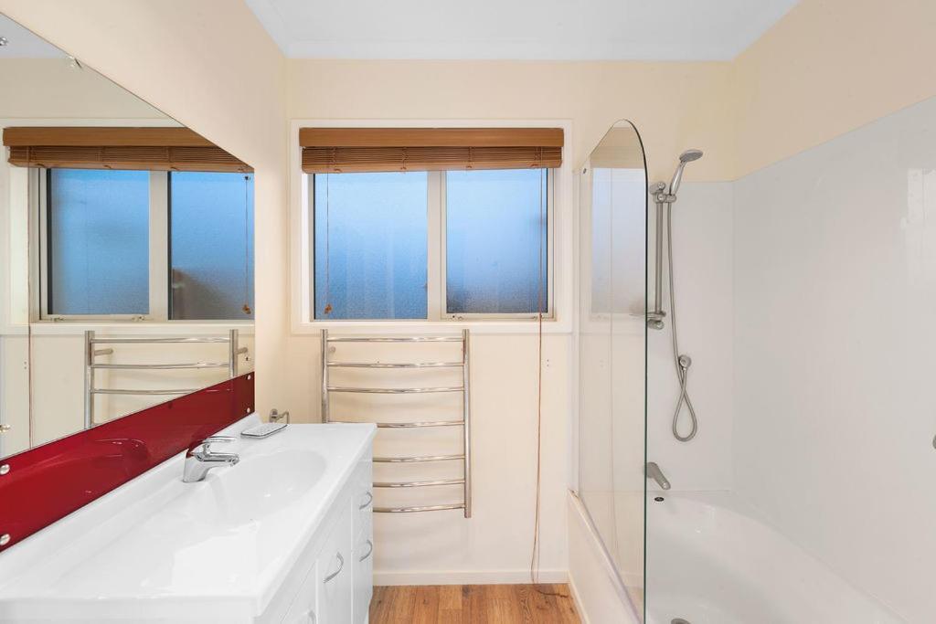 The Purple House - Ohakune Home With Spa Pool 외부 사진