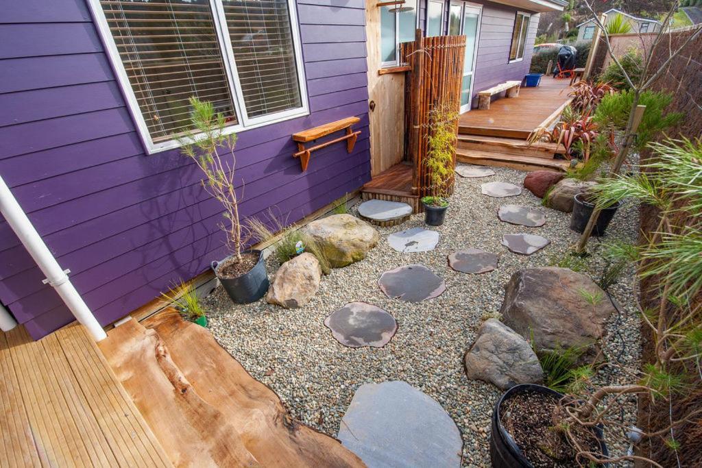 The Purple House - Ohakune Home With Spa Pool 외부 사진